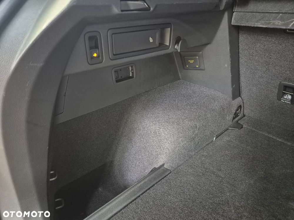 Volkswagen Tiguan 1.5 TSI OPF DSG URBAN SPORT - 11
