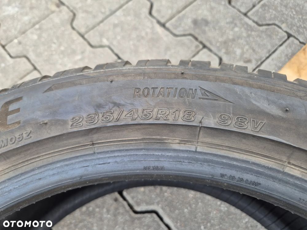 OPONY ZIMOWE BRIDGESTONE 235/45 R18 - 7