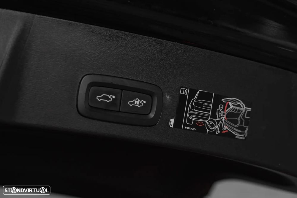 Volvo XC 40 1.5 T4 PHEV Inscription Expression - 37