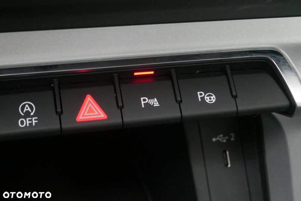Audi Q3 - 22