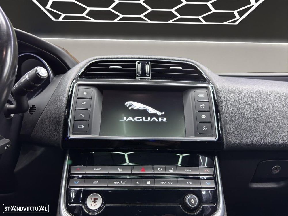 Jaguar XE 2.0 D R-Sport Aut. - 14