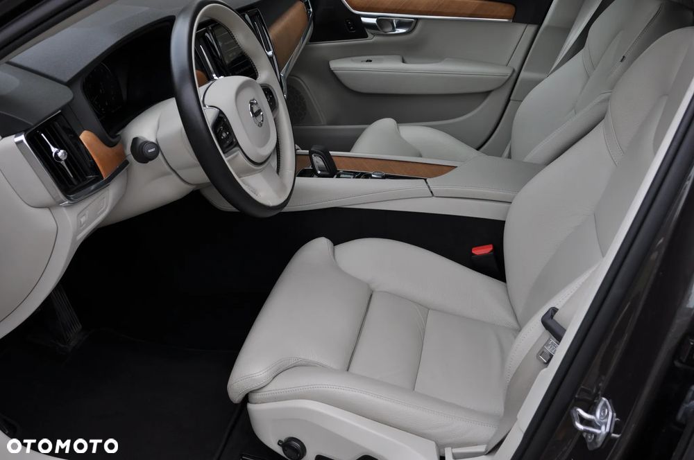 Volvo V90 T4 Inscription - 1