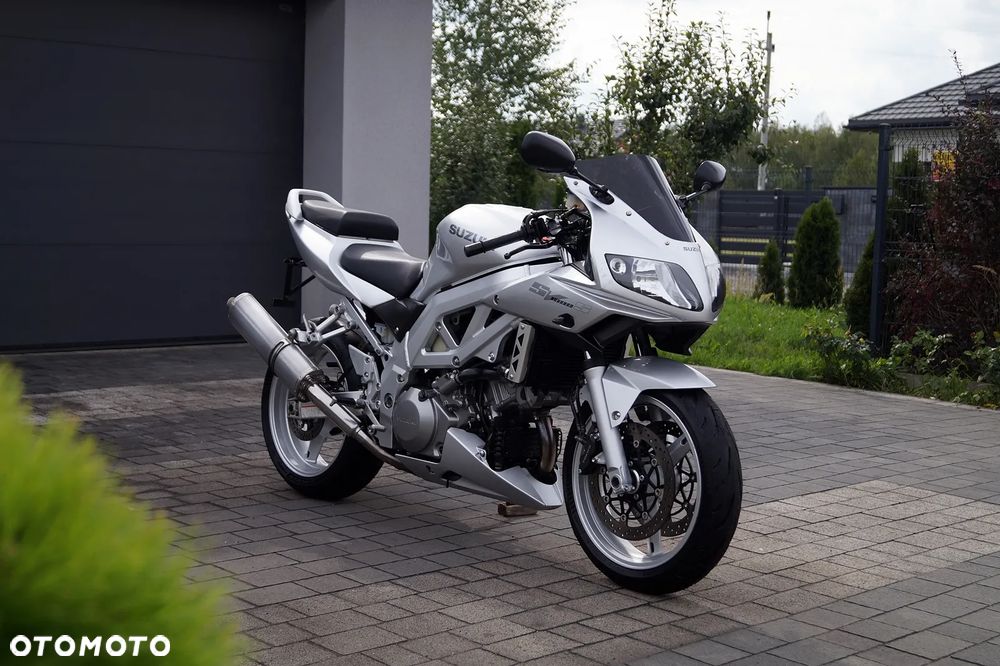 Suzuki SV - 4