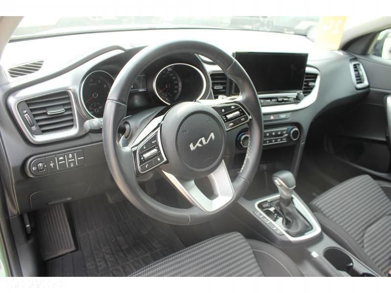Kia Ceed - 26