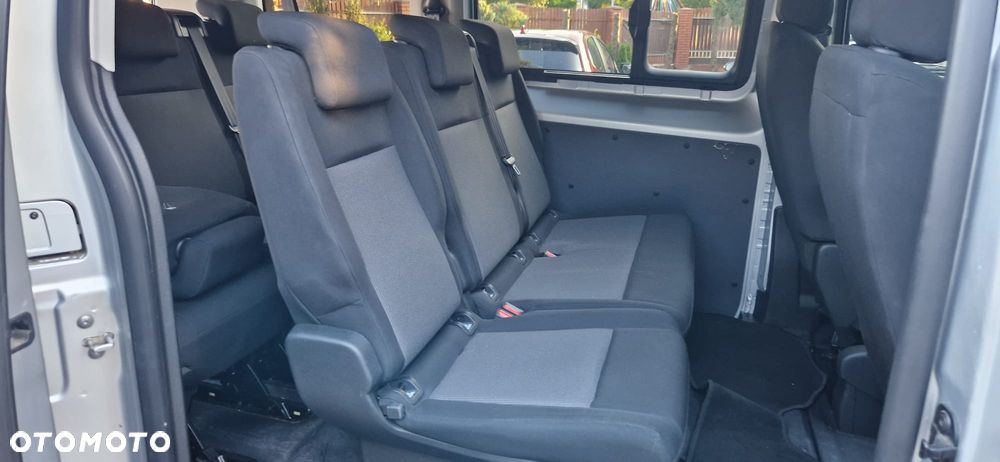 Peugeot Traveller - 18