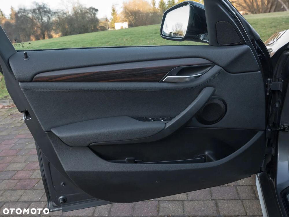 BMW X1 xDrive25d xLine - 27