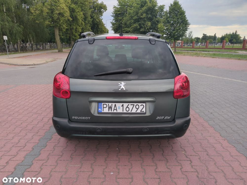 Peugeot 207 1.4 16V Sporty - 4