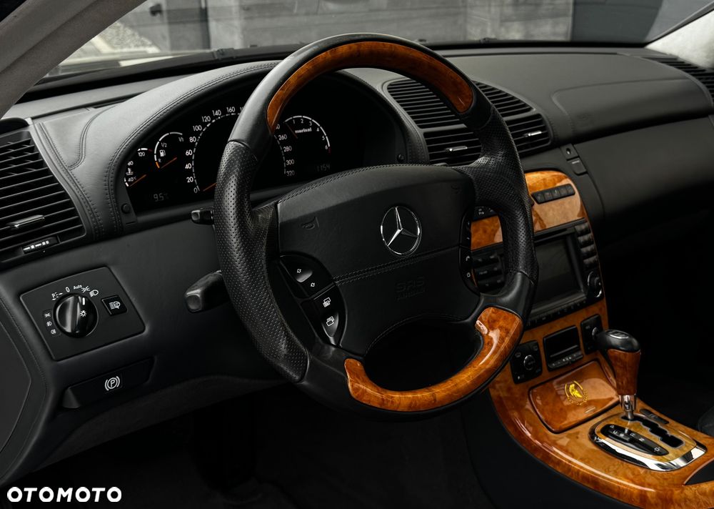 Mercedes-Benz CL - 32