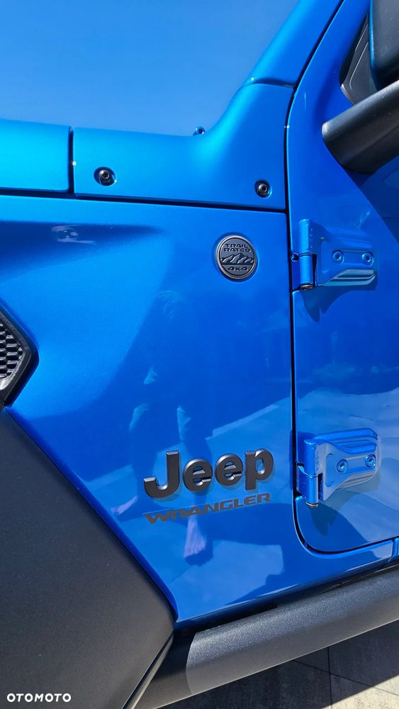 Jeep Wrangler - 19
