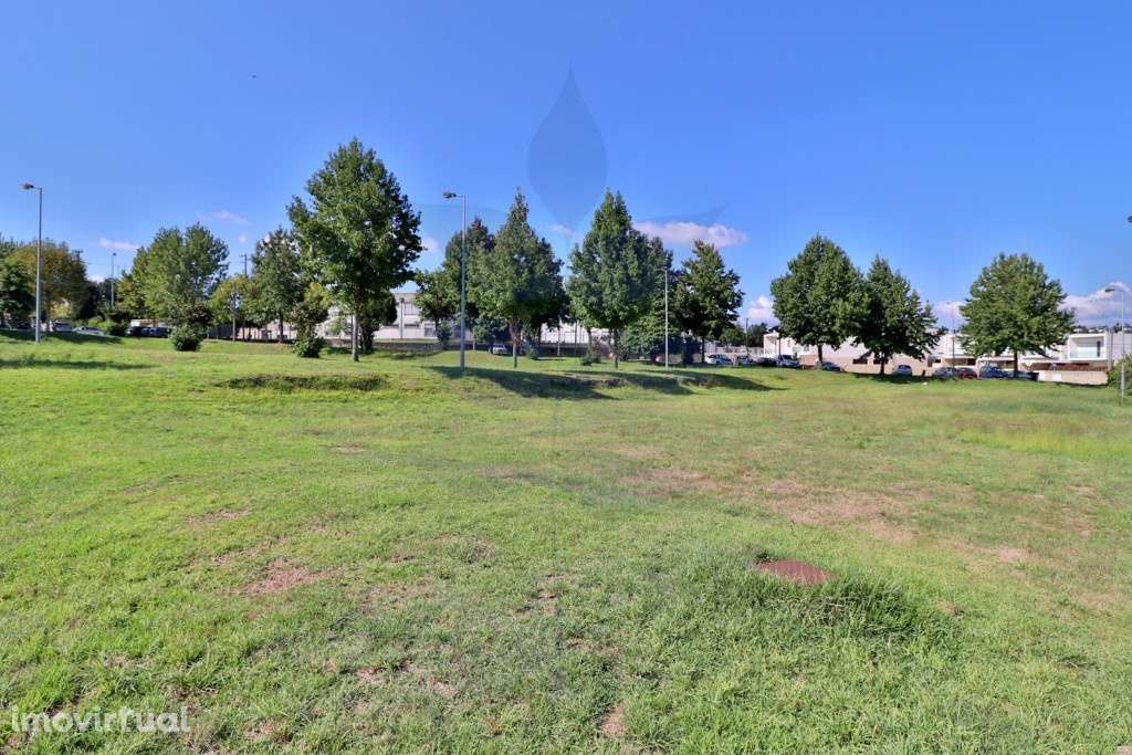 Lote com 1.142m2 para construção de edifício habitacional - Palmeira - Grande imagem: 4/22