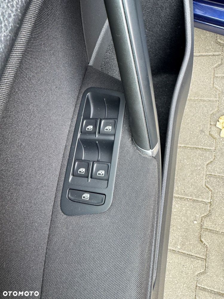 Volkswagen Golf 2.0 TDI BMT Highline - 17