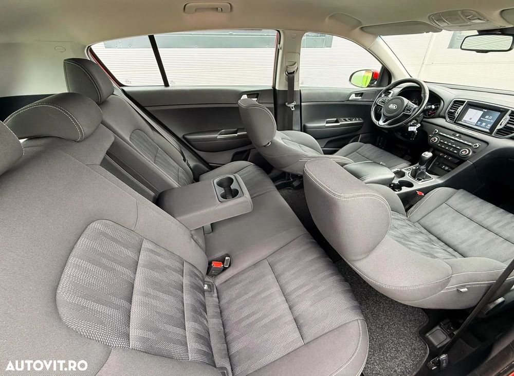 Kia Sportage 2,0 CRDI AWD Dream-Team Edition - 26