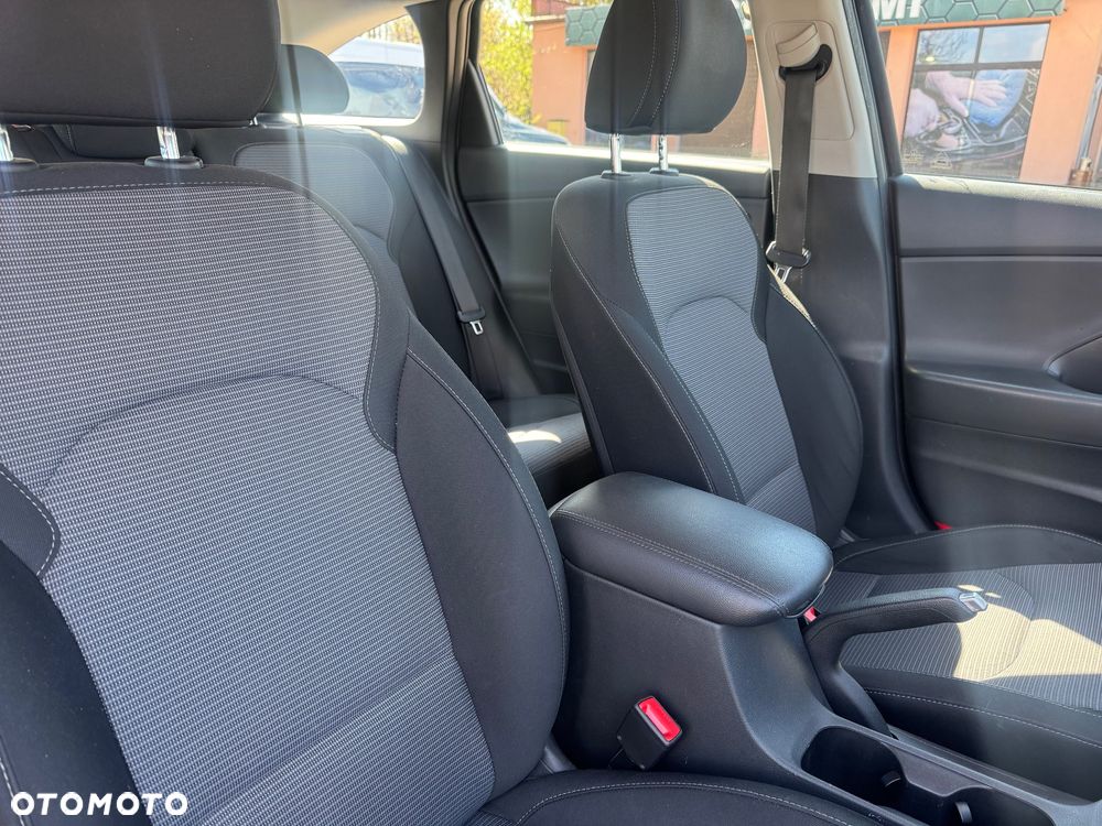 Hyundai i30 1.5 DPI Classic + - 8