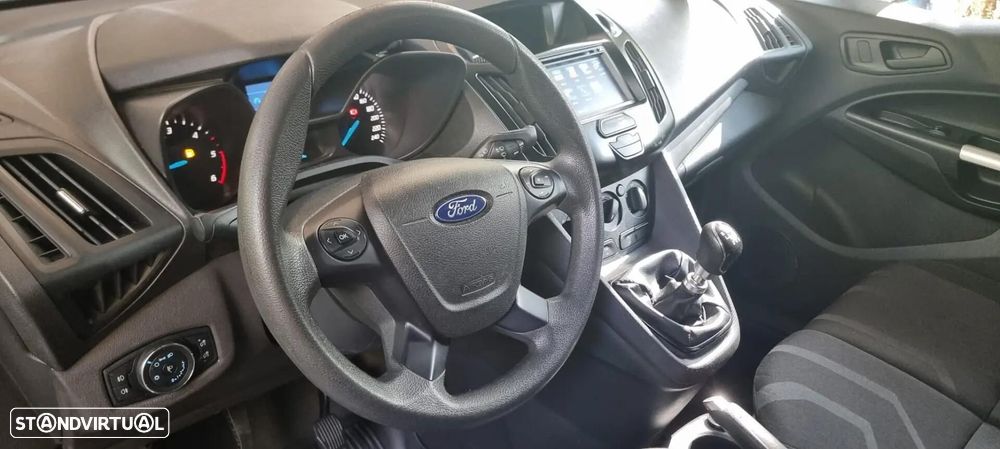 Ford Transit Connect L2 3 Lugares - 25