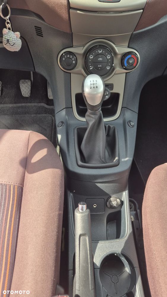 Ford Fiesta - 13