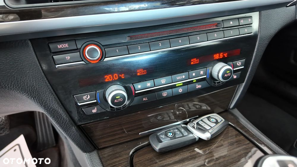 BMW Seria 7 730d - 35