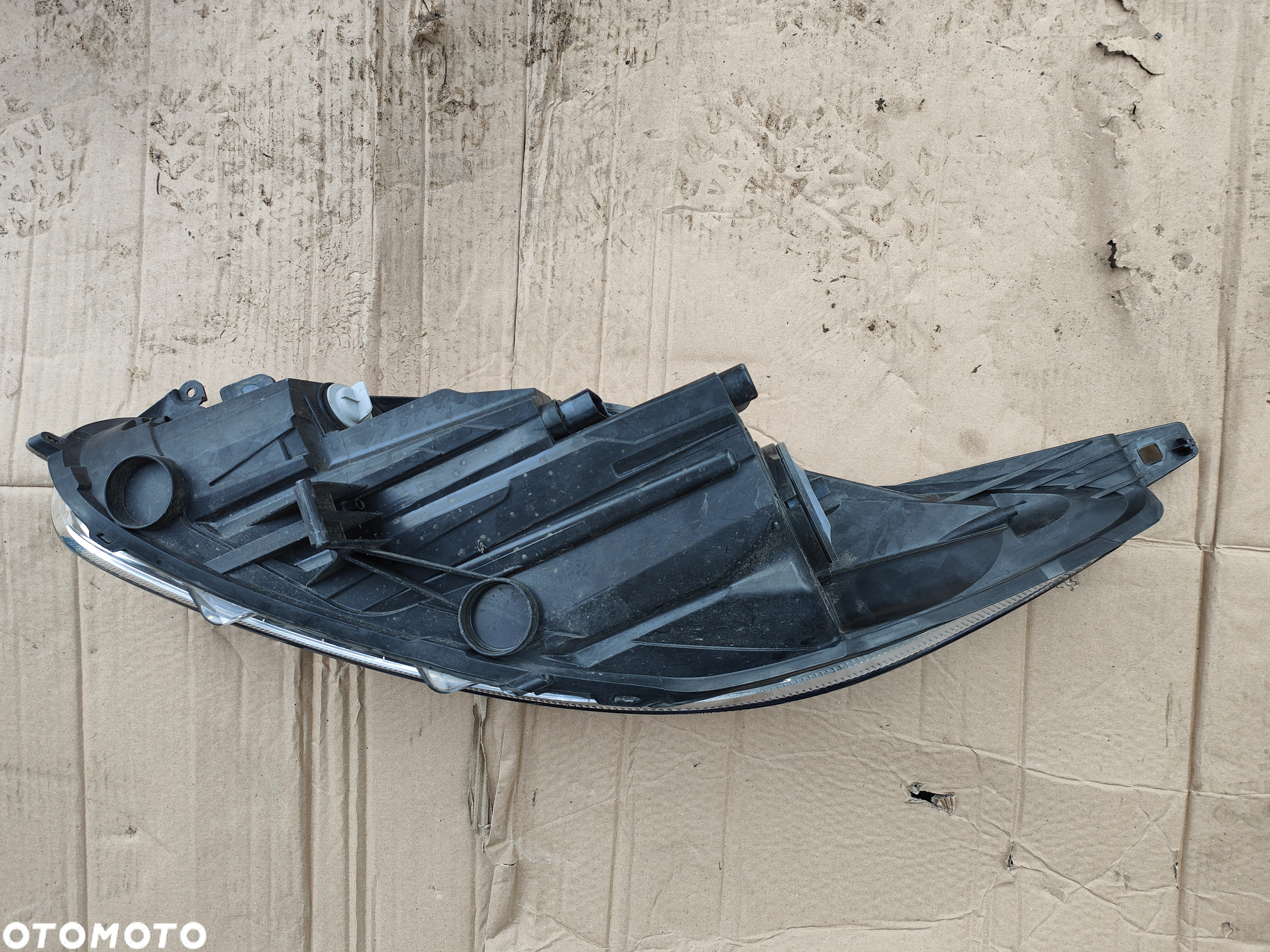 Ford Fiesta MK7 lift OE C1BB-13W030-CG lampa przednia prawa - 3