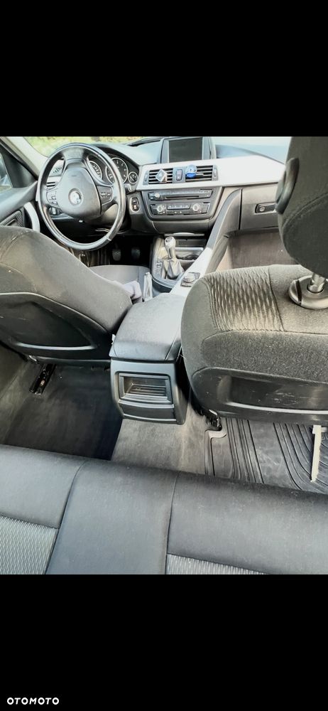 BMW Seria 3 320d - 7