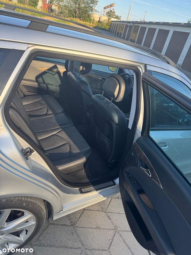 Mercedes-Benz Klasa E 320 CDI T Avantgarde - 5