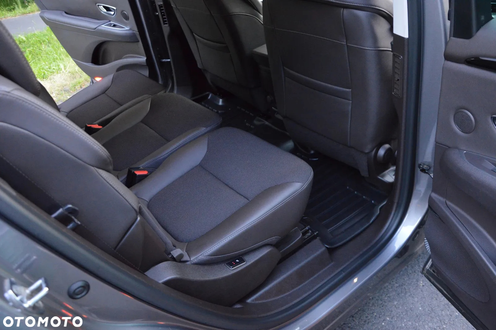 Renault Espace 1.6 dCi Energy Magnetic EDC - 6