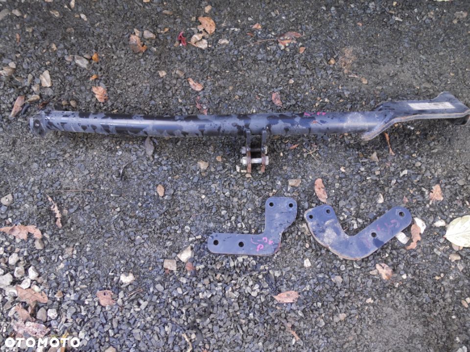 Hak Thule odkręcany CITROEN C3 PLURIEL - 1
