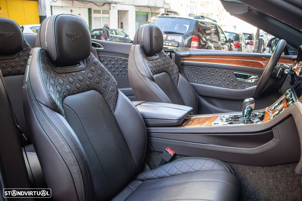 Bentley Continental Cabrio GT V8 - 38