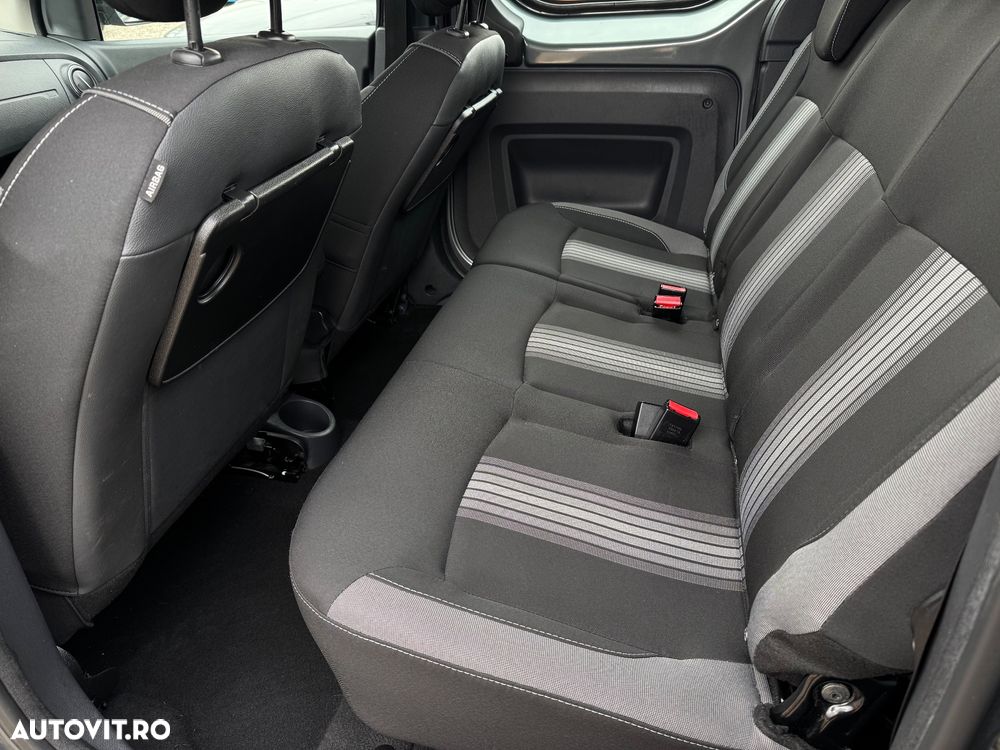 Dacia Dokker dCi 90 Stepway - 11