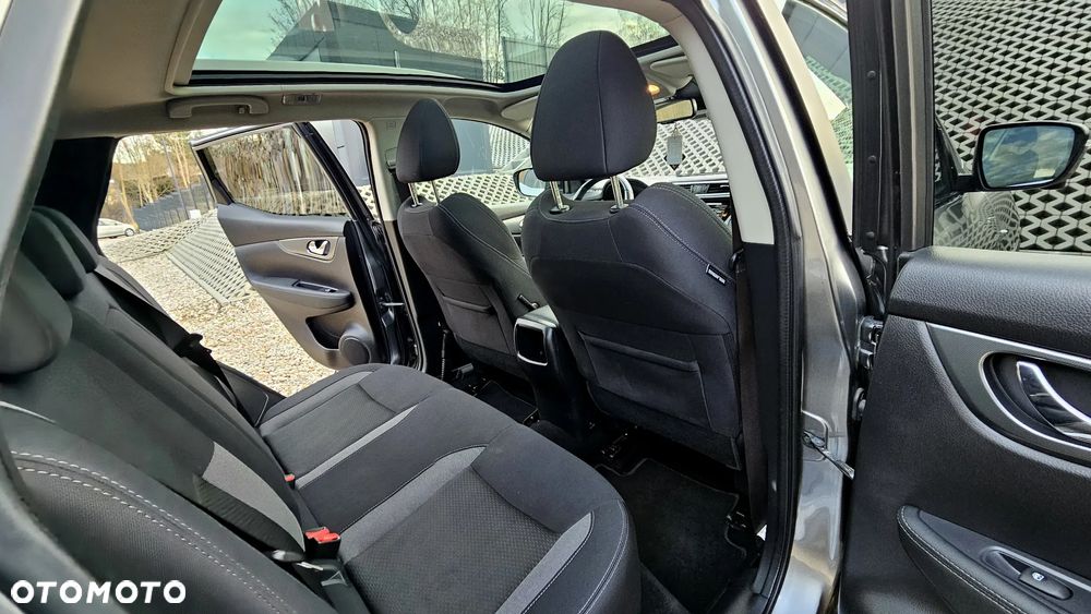 Nissan Qashqai 1.3 DIG-T N-CONNECTA - 35