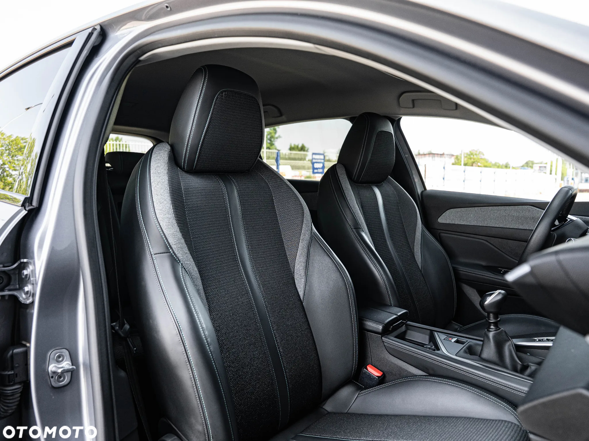Peugeot 308 1.5 BlueHDi Allure Pack S&S - 27