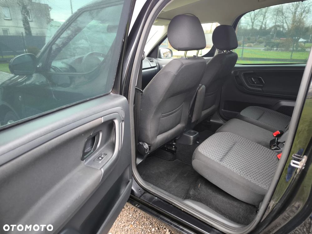 Skoda Roomster 1.2 TSI Active PLUS EDITION - 11