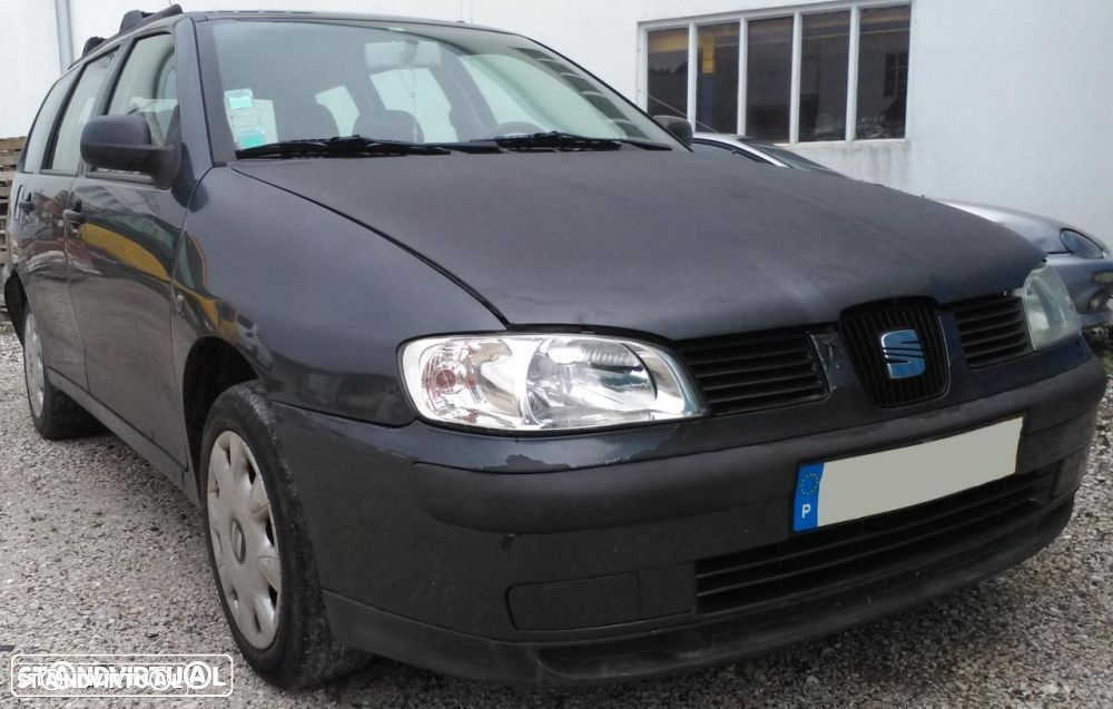 SEAT Córdoba Vario 1.4 gasolina de 2001 para Peças - 4