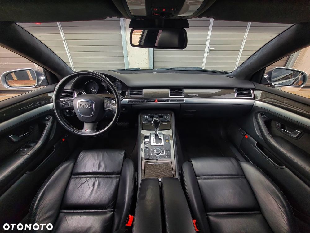 Audi S8 5.2 FSI Quattro - 11