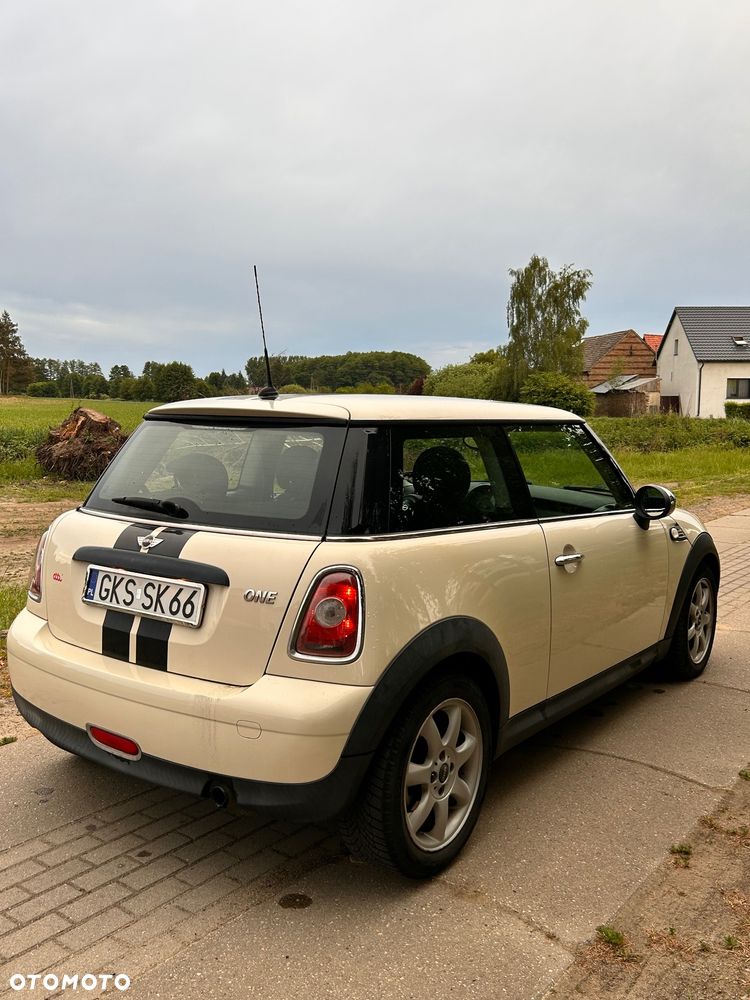 MINI ONE Standard - 3