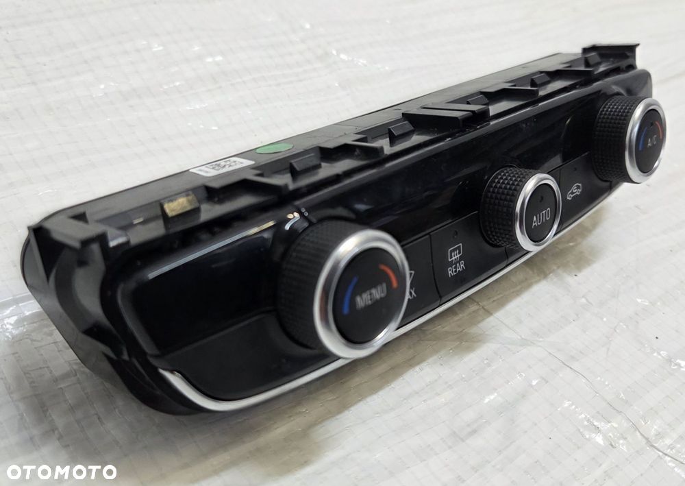 PANEL NAWIEWU KLIMATYZACJI OPEL CROSSLAND X 17- 98226292YX - 2