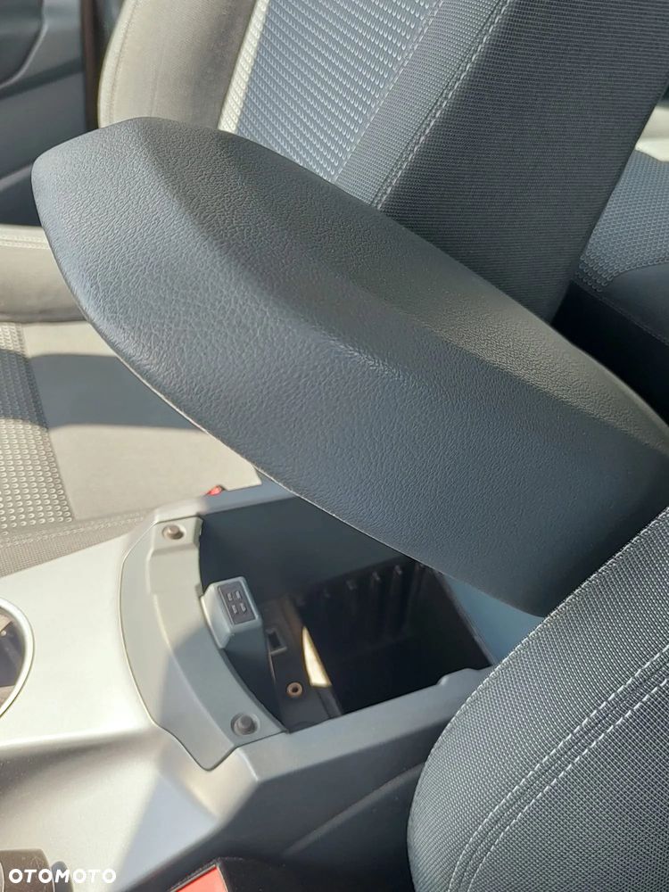 Ford C-MAX 2.0 TDCi Edition - 24