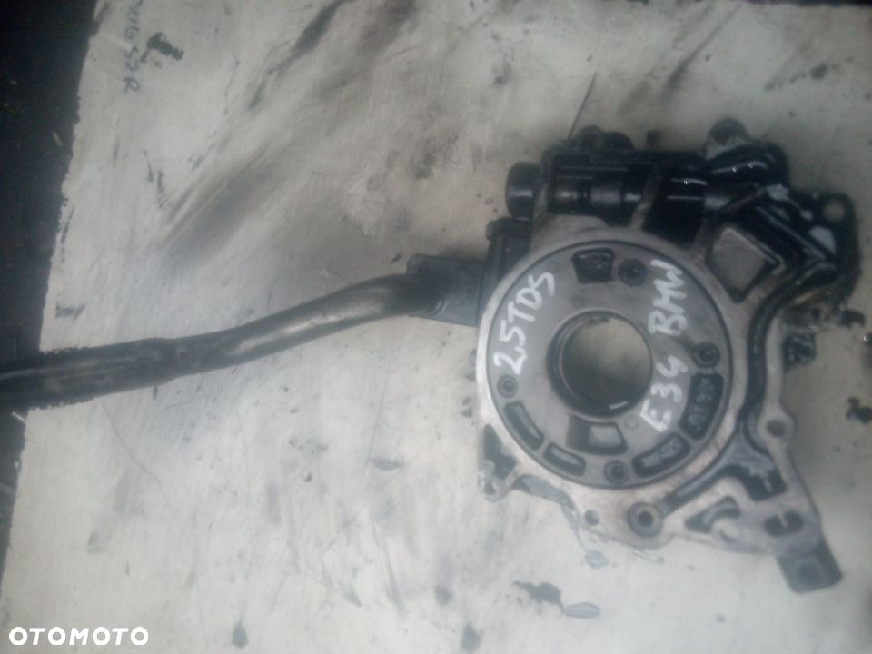 BMW e34 2,5TDS omega pompa oleju smok - 2