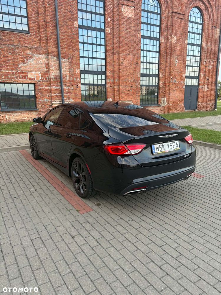 Chrysler 200 - 5