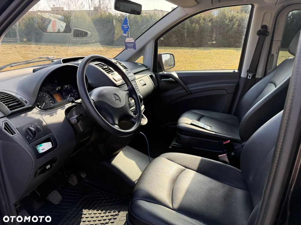 Mercedes-Benz Vito Crew 639.703 - 8