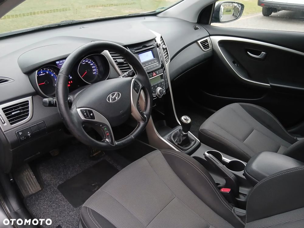 Hyundai i30 1.4 Blue Comfort - 12