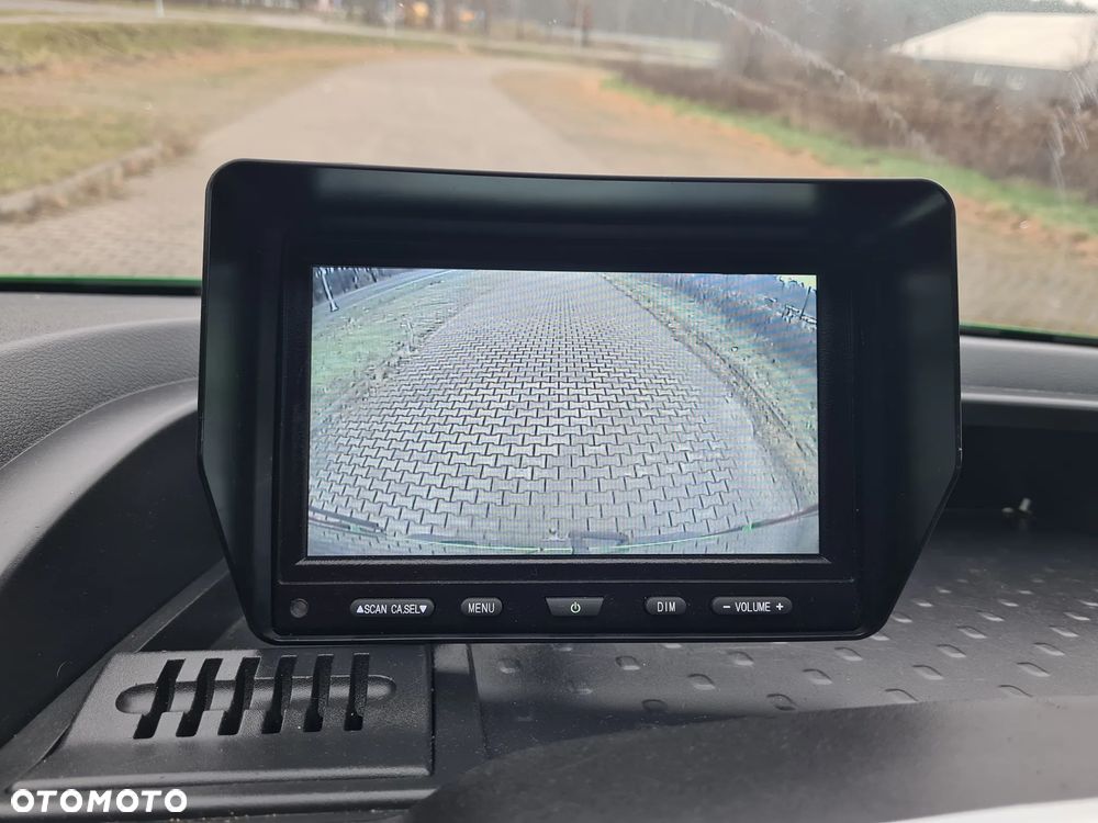 Renault TRAFIC - 9