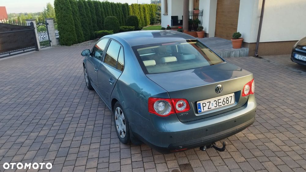 Volkswagen Jetta 1.4 TSI Comfortline - 7