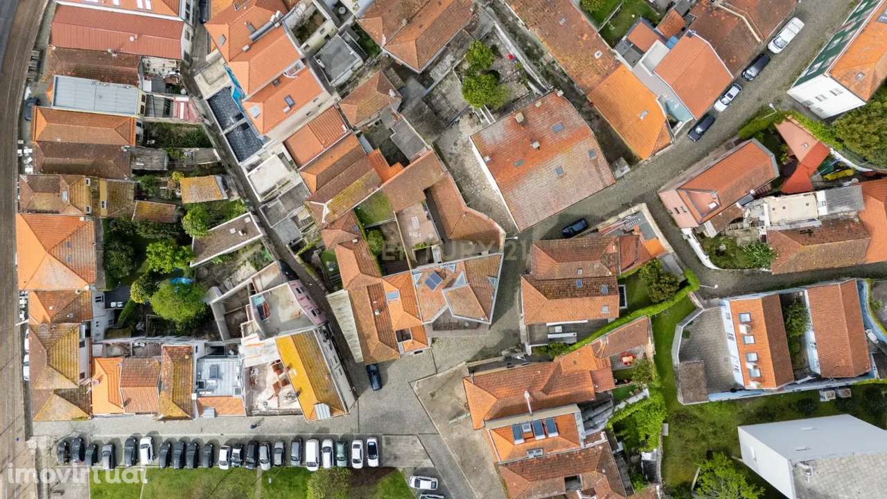 Exclusiva Moradia de Luxo no Coração do Ouro – Rua Senhor da Boa Morte - Grande imagem: 4/43