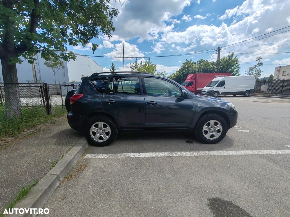 Toyota RAV4 2.0 Confort - 4