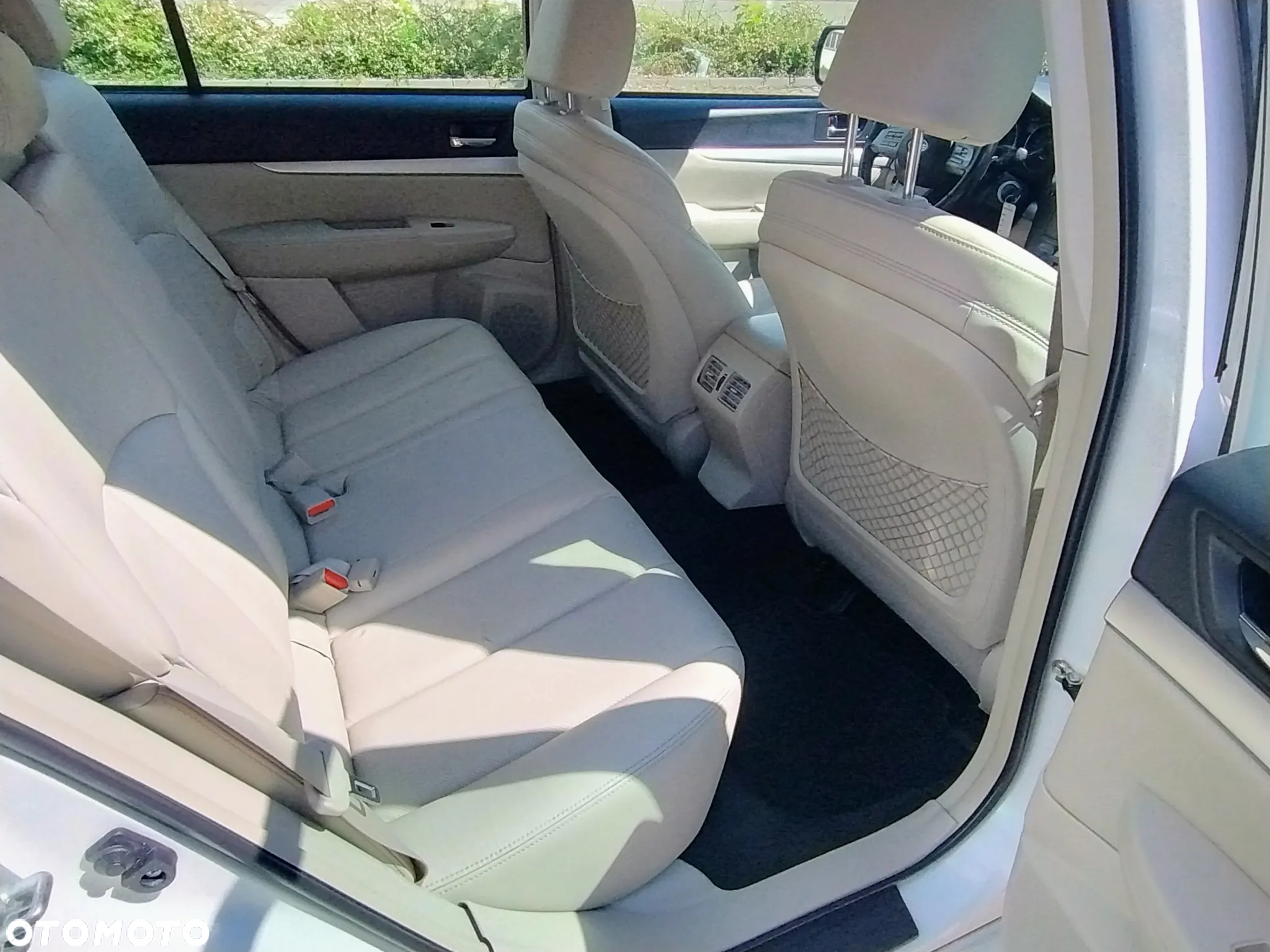 Subaru Legacy 2.5i Comfort Navi - 17