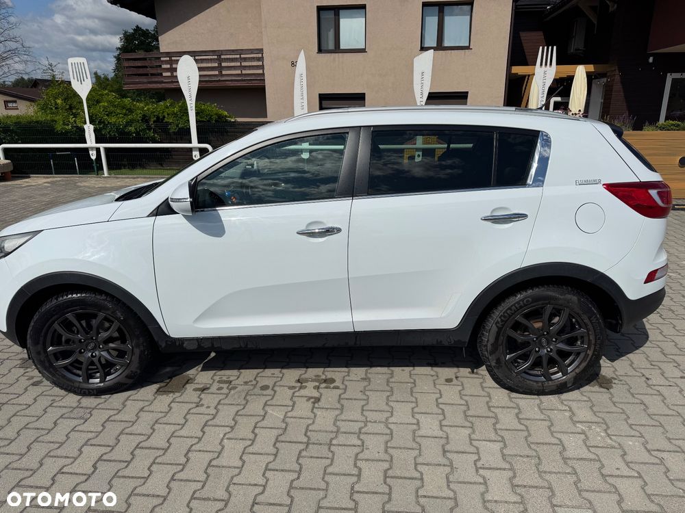 Kia Sportage 1.7 CRDI 2WD ISG Dream-Team Edition - 6