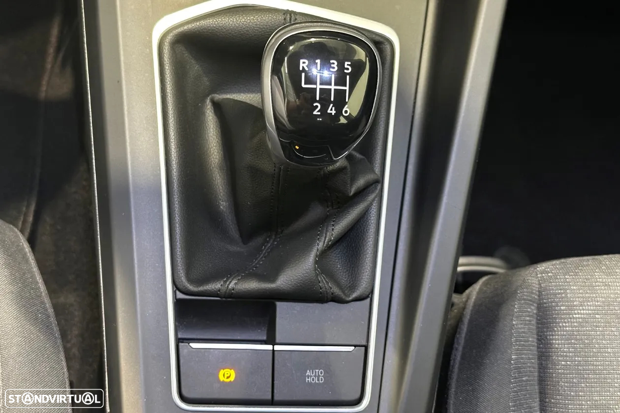 VW Golf 1.0 TSI Life - 17