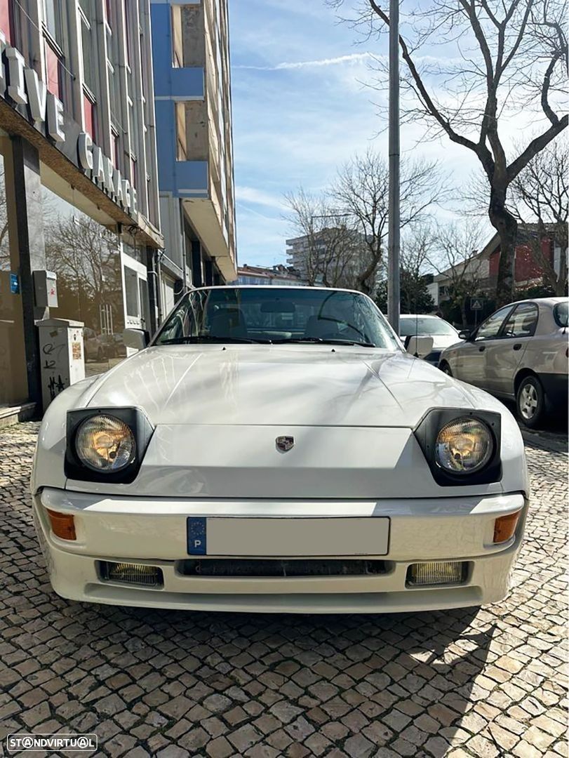 Porsche 944 Standard - 1