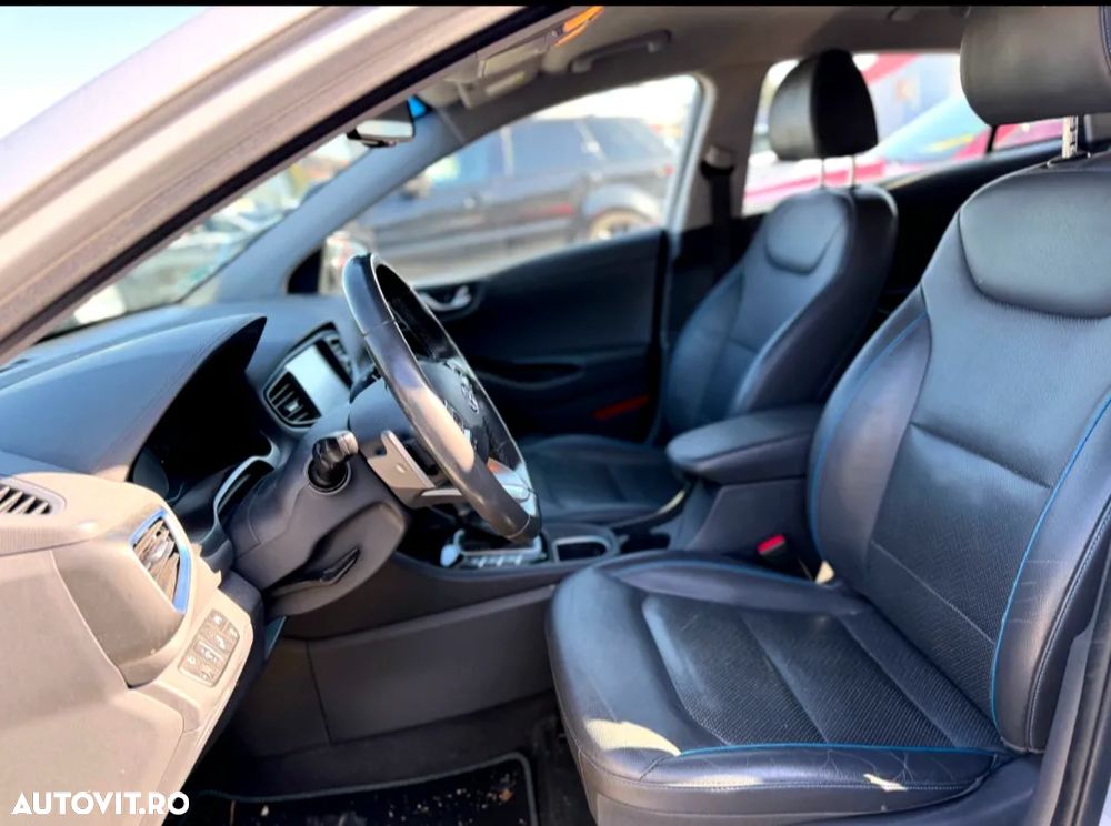 Hyundai IONIQ 1.6 GDI Premium - 6