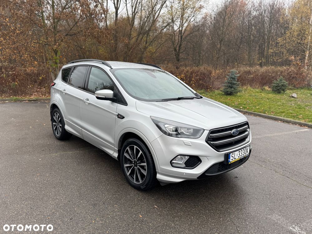 Ford Kuga 1.5 EcoBoost 2x4 ST-Line - 5