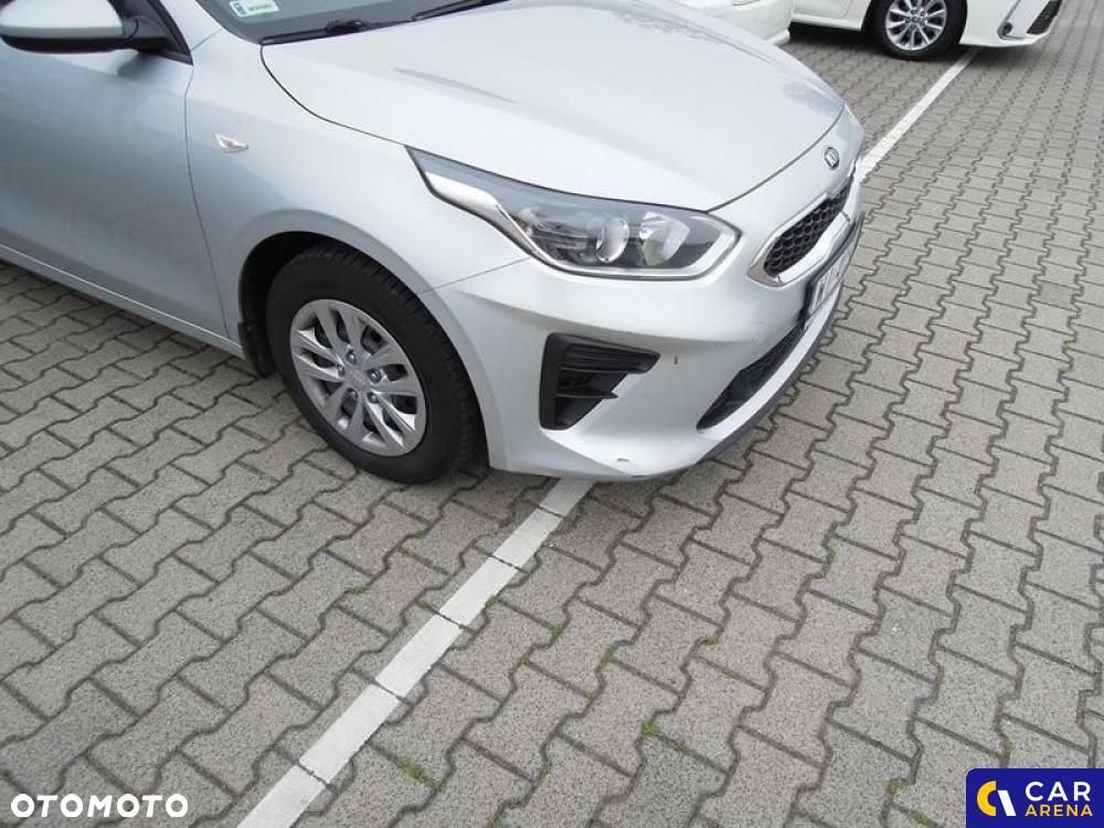 Kia Ceed - 27